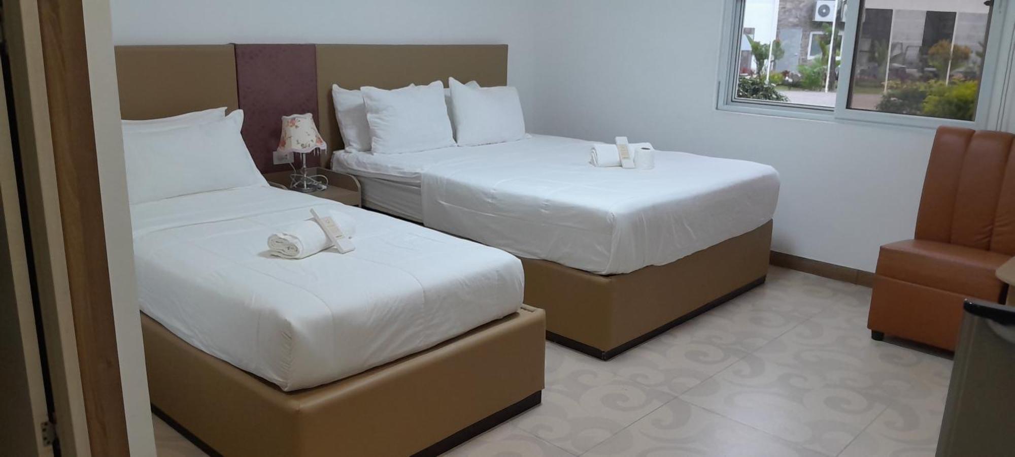Airport Hotel Clark Clark Freeport Zone Exterior foto